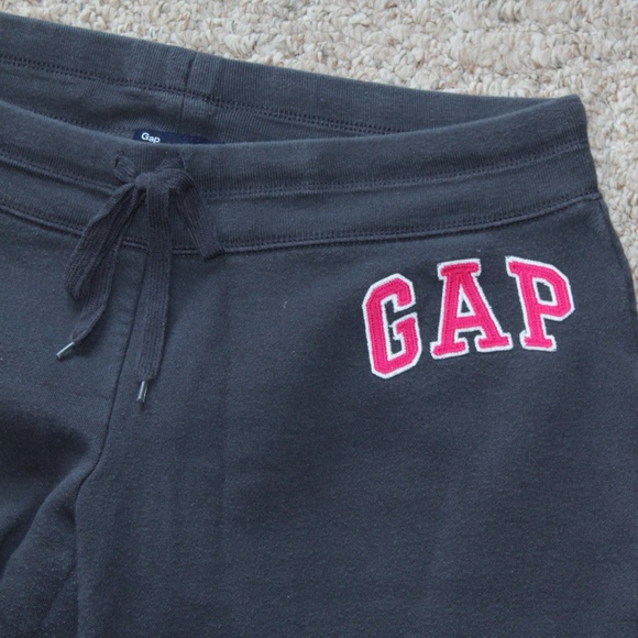 GAP Pants - Gap sweatpants
